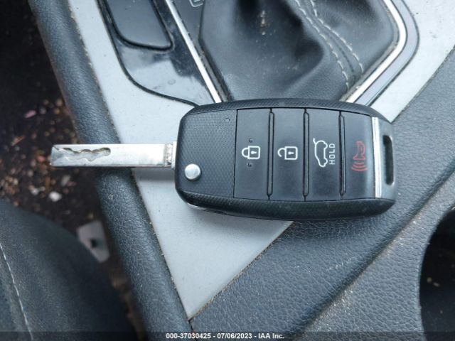 KNDCB3LC8H5099552 KIA NIRO FE