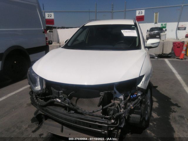 KNMAT2MT8KP555641 Nissan ROGUE SV