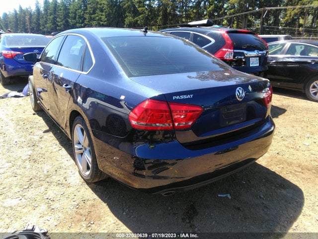 1VWBV7A36FC062289 Volkswagen Passat 2.0l Tdi Se W/sunroof