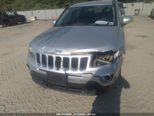 1C4NJCEB8ED508232 Jeep Compass Latitude