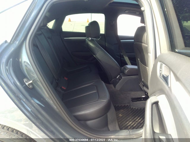 WAUAUGFFXK1024989 Audi A3 Sedan Premium/titanium Premium
