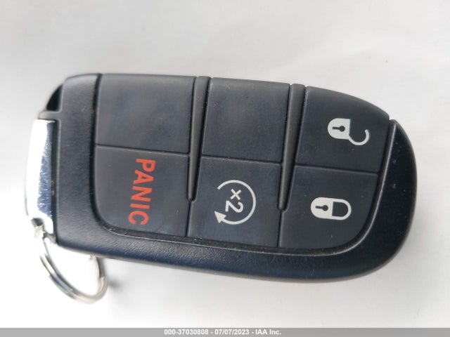 3C4NJDFB4NT181584 Jeep Compass Latitude Lux
