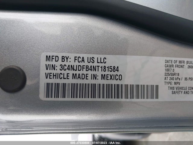3C4NJDFB4NT181584 Jeep Compass Latitude Lux