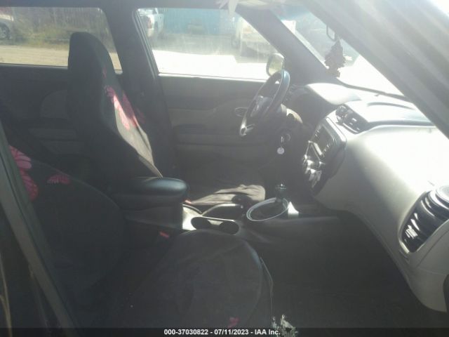 KNDJN2A28J7581709 KIA Soul