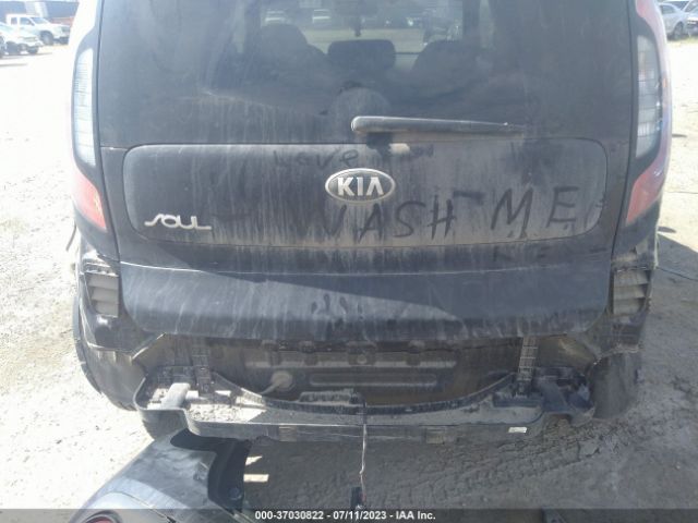 KNDJN2A28J7581709 KIA Soul