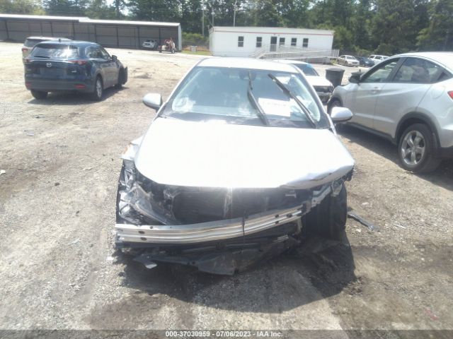 JTDEPMAE2MJ134253 Toyota COROLLA LE
