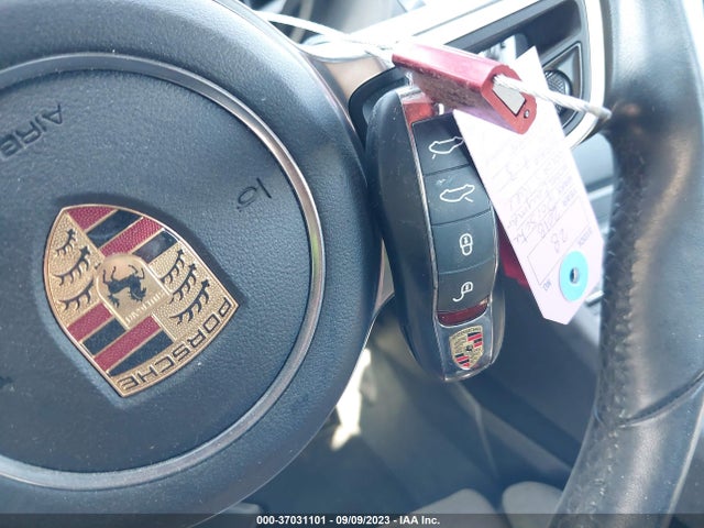 WP0AA2A88JS260198 Porsche 718 Cayman