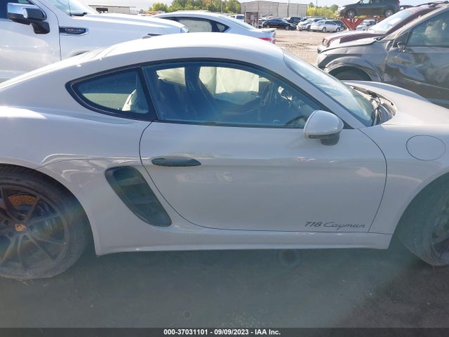 WP0AA2A88JS260198 Porsche 718 Cayman
