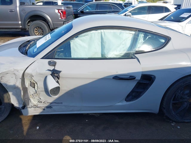 WP0AA2A88JS260198 Porsche 718 Cayman