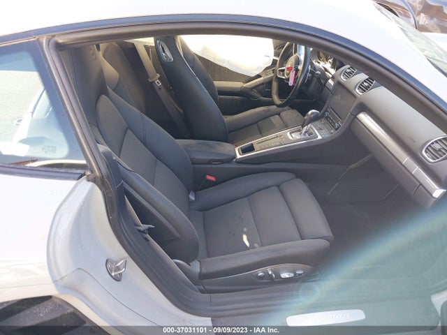 WP0AA2A88JS260198 Porsche 718 Cayman