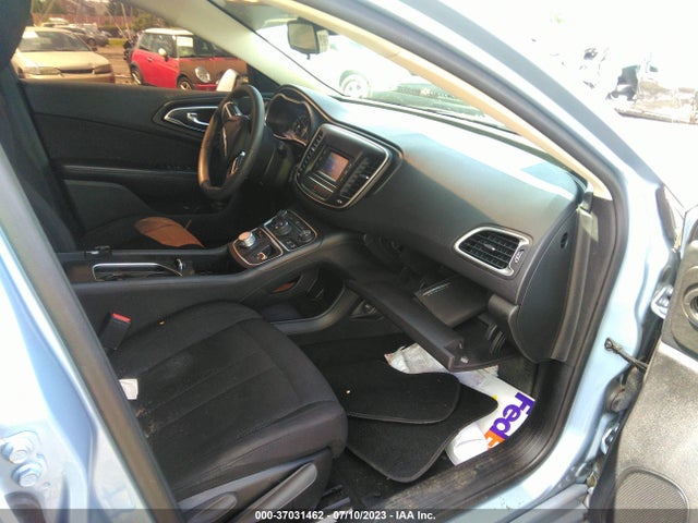 2015 Chrysler 200 Limited მანქანა იყიდება აუქციონზე, vin: 1C3CCCAB5FN654868, აუქციონის ნომერი: 37031462