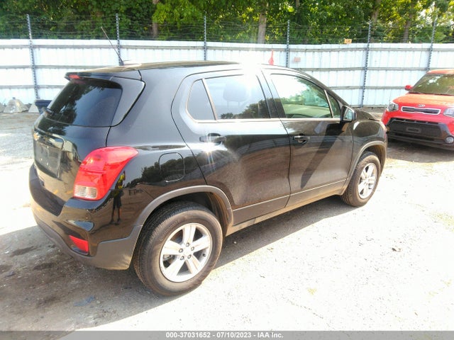Chevrolet TRAX LS 2020 3GNCJNSB5LL126052 Image 4