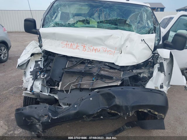 Chevrolet EXPRESS CARGO VAN 2019 1GCWGAFG0K1328175 Image 10