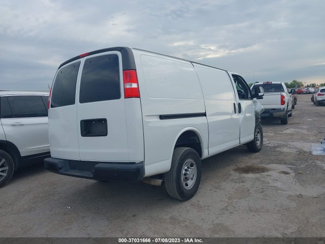 Chevrolet EXPRESS CARGO VAN 2019 1GCWGAFG0K1328175 Image 4