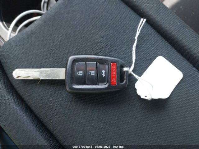19XFC2F66KE039842 Honda Civic Sedan Lx