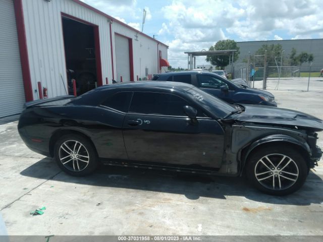 2C3CDZAG0KH751149 Dodge Challenger Sxt