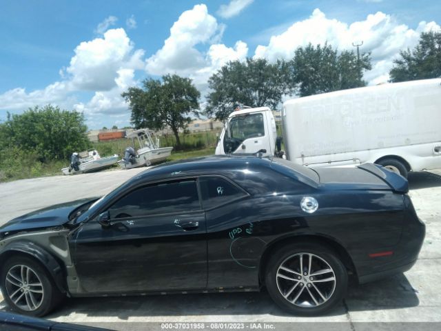 2C3CDZAG0KH751149 Dodge Challenger Sxt