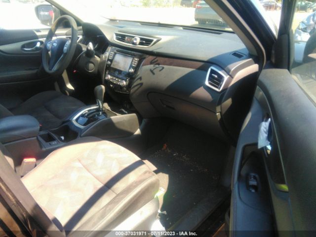 KNMAT2MV4FP523180 Nissan ROGUE SV