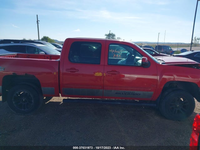 2013 CHEVROLET SILVERADO 1500 LT VIN: 3GCPKSE70DG300570