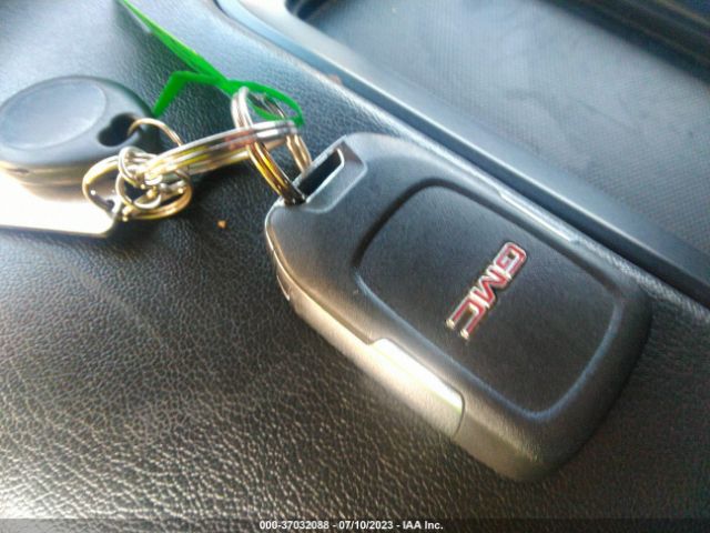 1GKS2GKC6LR158138 GMC Yukon Xl Slt