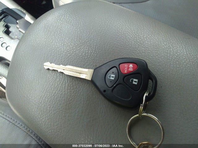 2008 TOYOTA RAV4 LTD VIN: JTMBD31V286060251