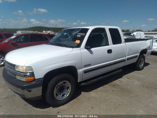 2000 CHEVROLET SILVERADO 2500 LS VIN: 1GCGC29U9YE320889