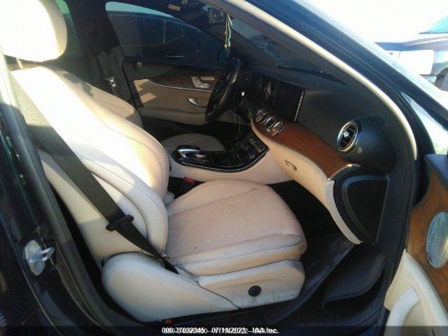 WDDZF4JB4HA175750 Mercedes-Benz E-class E 300