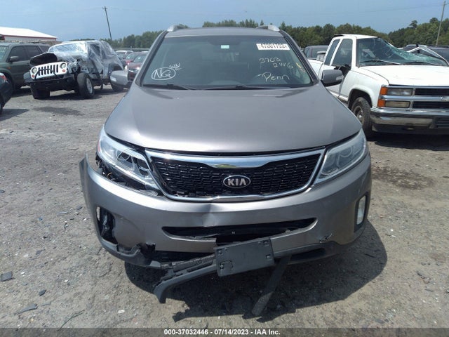 2015 KIA SORENTO LX VIN: 5XYKT3A67FG580323