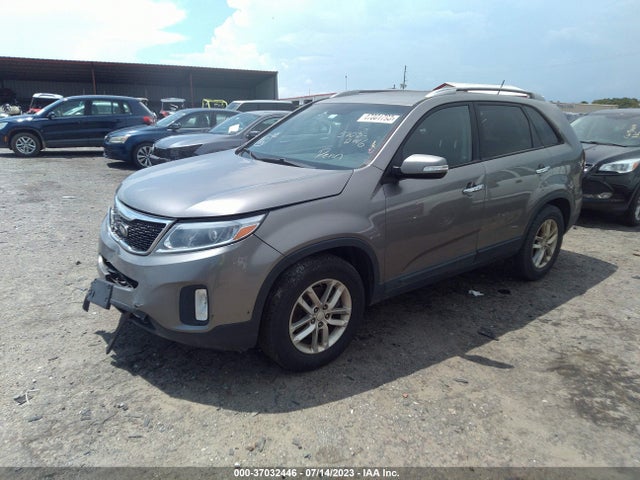 2015 KIA SORENTO LX VIN: 5XYKT3A67FG580323