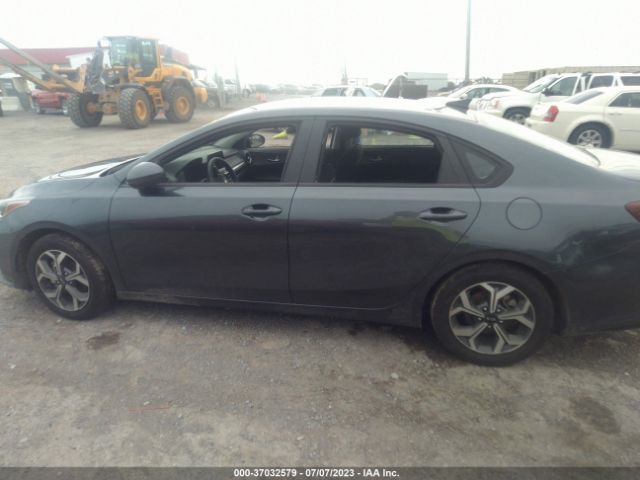 3KPF24AD2KE129073 KIA Forte Lxs