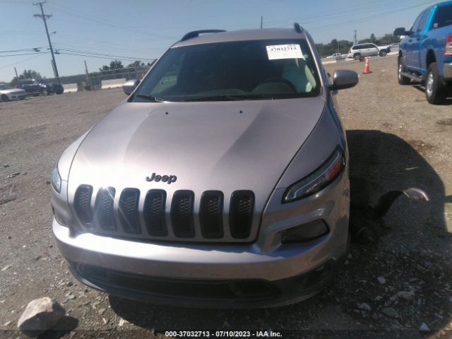 1C4PJMCB8JD593388 Jeep Cherokee Latitude