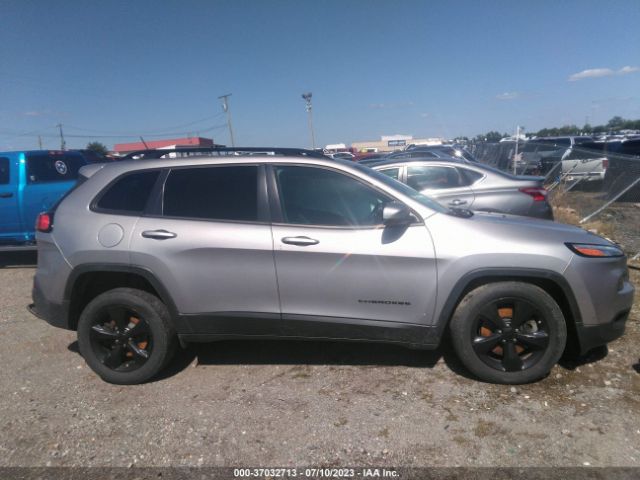 1C4PJMCB8JD593388 Jeep Cherokee Latitude