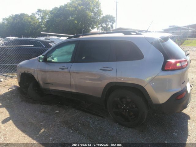 1C4PJMCB8JD593388 Jeep Cherokee Latitude