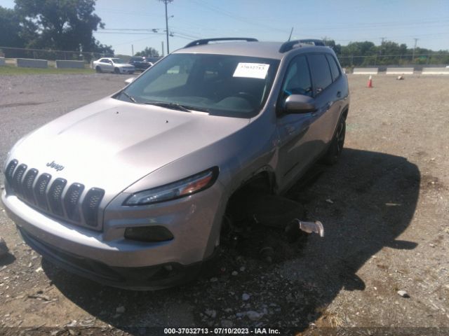 1C4PJMCB8JD593388 Jeep Cherokee Latitude