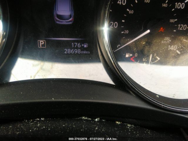 JN1BJ1CR2JW263145 Nissan Rogue Sport Sv
