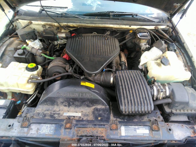 1994 CHEVROLET CAPRICE CLASSIC LS VIN: 1G1BN52P3RR124086