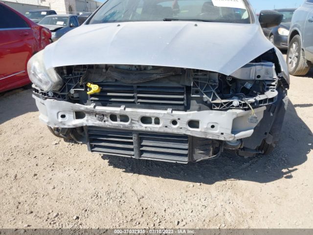 1FADP3E24HL307650 Ford FOCUS S