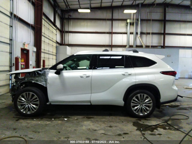 Toyota Highlander Platinum 2022 5TDFZRBH3NS216629 Image 7