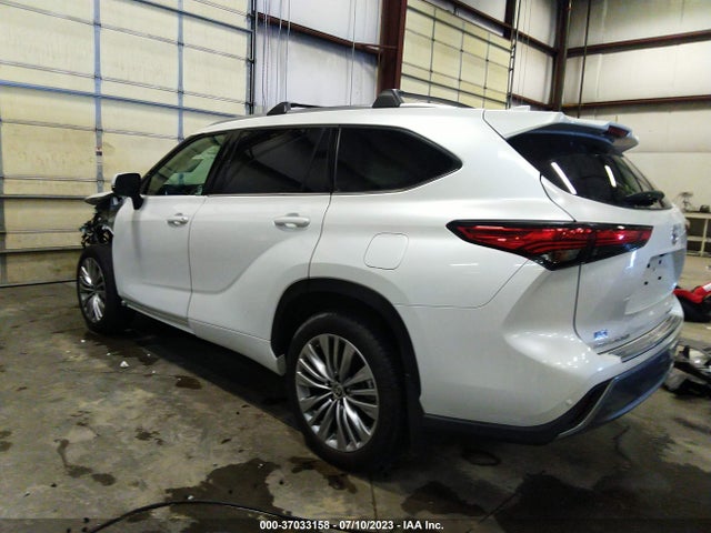 Toyota Highlander Platinum 2022 5TDFZRBH3NS216629 Image 10