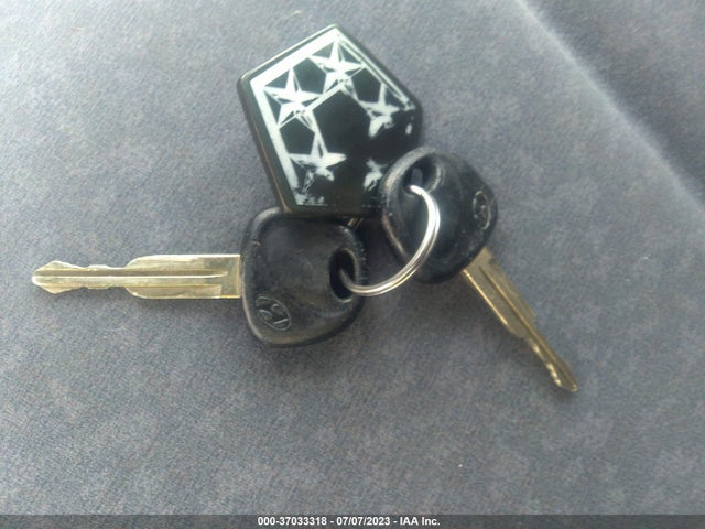 2000 HYUNDAI ELANTRA GLS VIN: KMHJF35F7YU942211