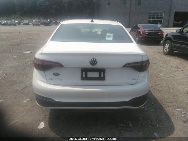 3VWEM7BU8NM017987 Volkswagen JETTA SE