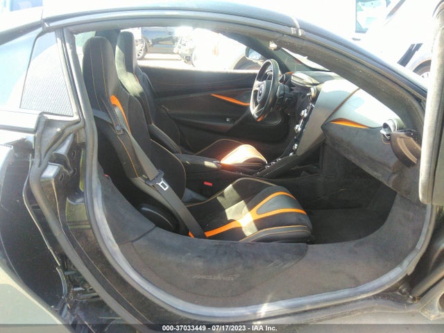 2021 McLaren 720S, VIN: SBM14FCA2MW006103