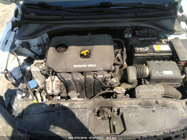 2017 HYUNDAI ELANTRA SE VIN: 5NPD84LF0HH160587