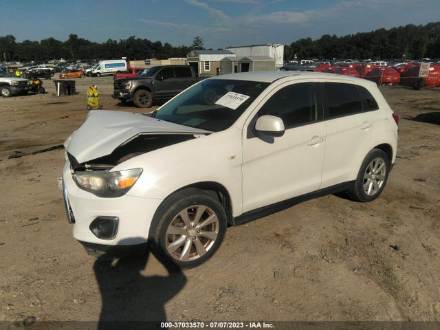 4A4AP3AU2FE030902 Mitsubishi Outlander Sport Es