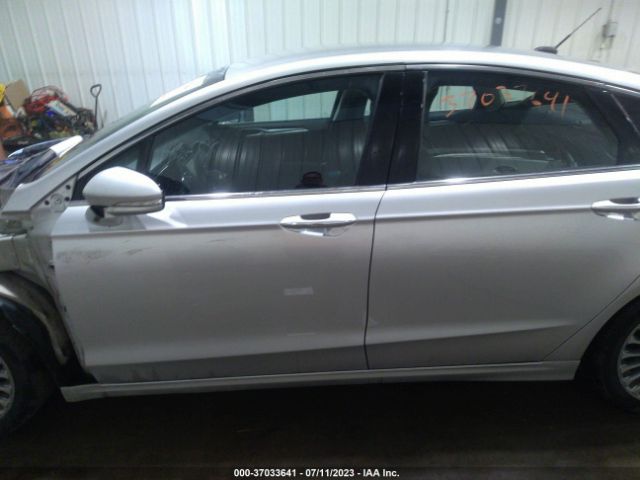 3FA6P0K9XGR135536 Ford Fusion Titanium