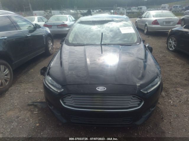 3FA6P0HD2GR110156 Ford FUSION SE