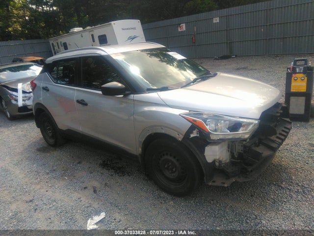 2018 3N1CP5CU6JL532090 головне зображення