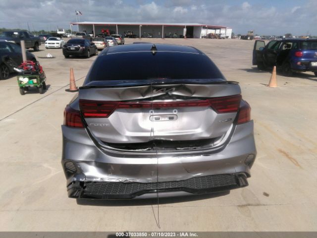 3KPF54AD9NE435943 KIA Forte Gt-line