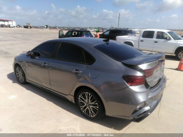 3KPF54AD9NE435943 KIA Forte Gt-line