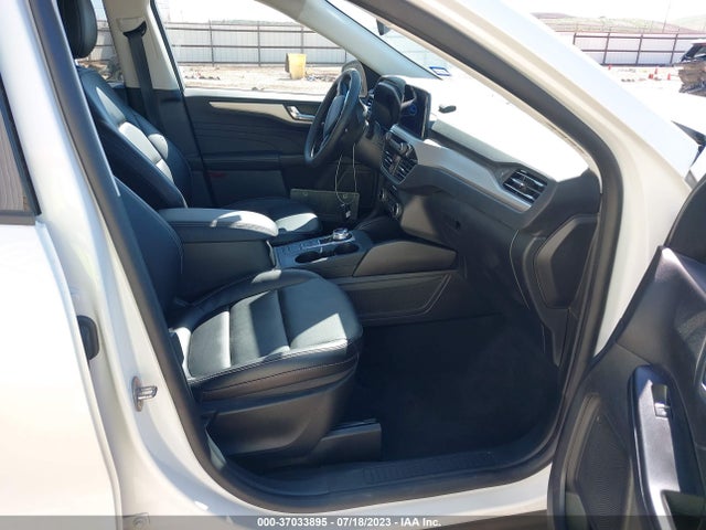 1FMCU9CZ8NUA94091 Ford Escape Sel Hybrid